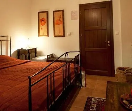 Akrolimnia 招待所 3*